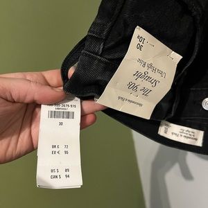 Denim Ultra High Rise 90’s Straight Jeans. New with tags